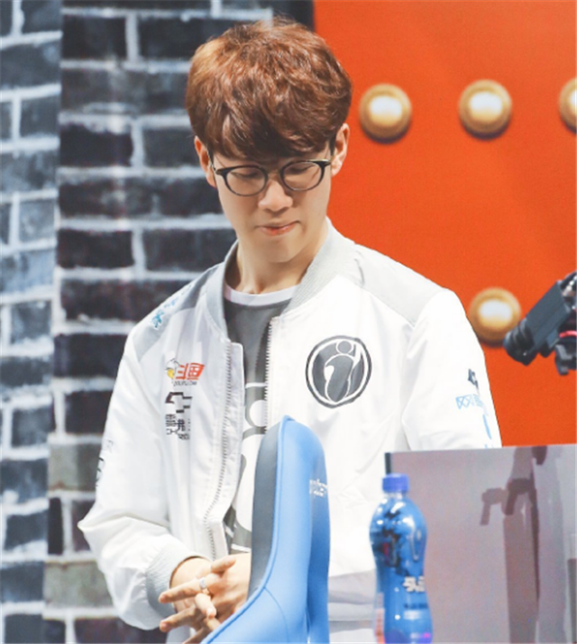 更是一次对 更是一次对